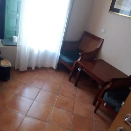 Albaicin Hotel *